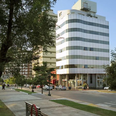 Plaza Suites Campana Ngoại thất bức ảnh