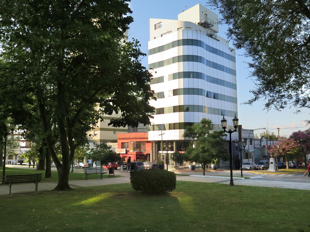 Plaza Suites Campana Ngoại thất bức ảnh